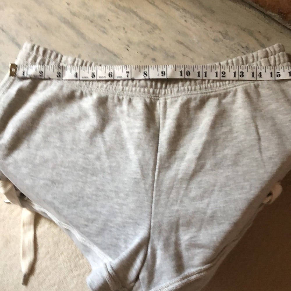 3/25🌻Kendall and Kyle workout shorts,lace up detail L - Picture 5 of 7